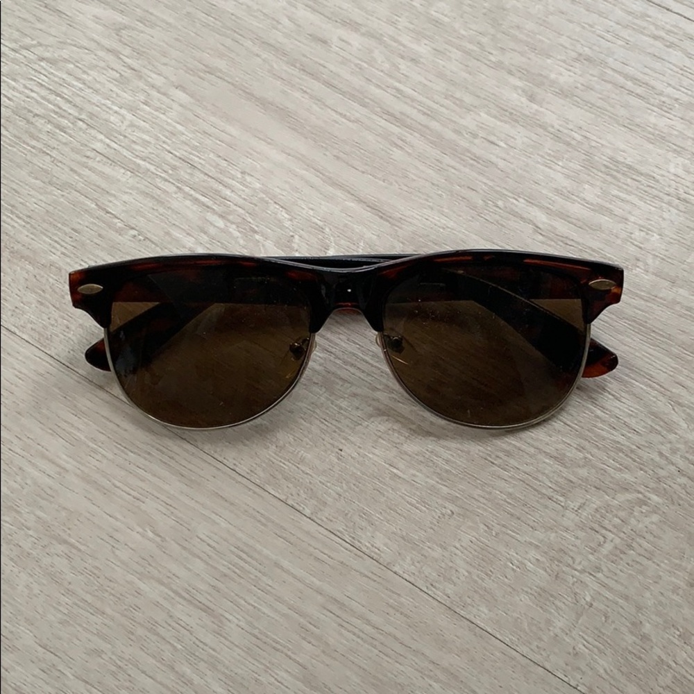 Urban Outfitters Sunglasses